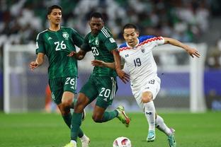 Saudi Arabia - Trăng non 2 - 0, Mecca thống nhất 10 điểm, Michael Nevis hỗ trợ.
